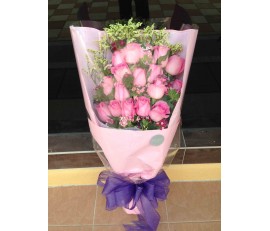 F65 12 PCS PINK ROSES BOUQUET